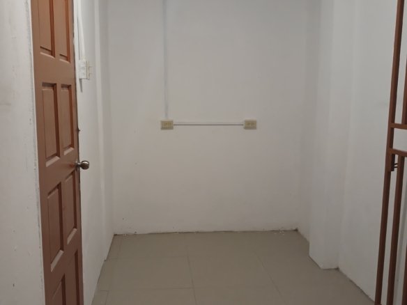 CORNER COMMERCIAL SPACE North West, St. James – FOR RENT