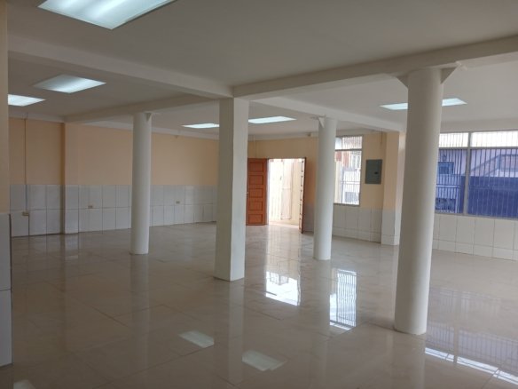 CORNER COMMERCIAL SPACE North West, St. James – FOR RENT