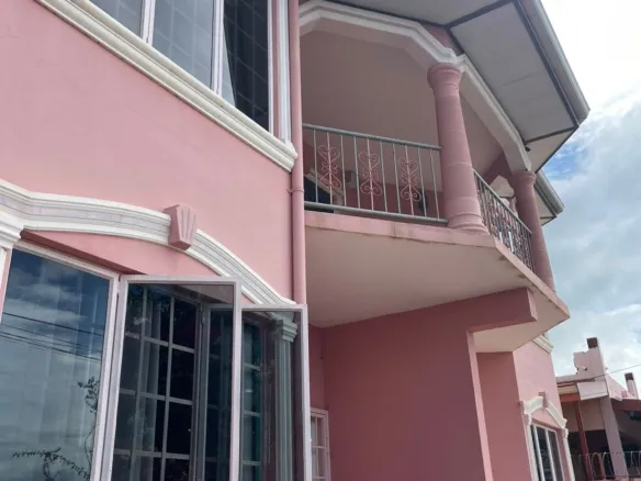 HOUSE FOR SALE – CHAMPS FLEURS