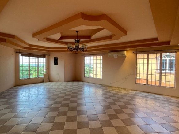 HOUSE FOR SALE – CHAMPS FLEURS
