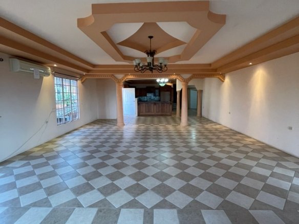 HOUSE FOR SALE – CHAMPS FLEURS