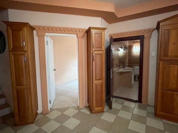 HOUSE FOR SALE – CHAMPS FLEURS