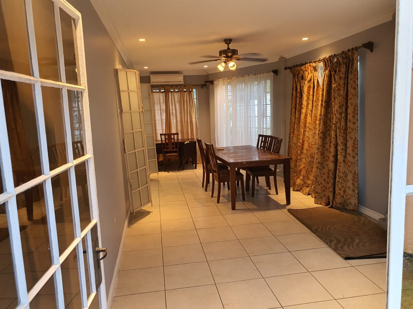 WhatsApp Image 2025-10-28 at 16.37.40 (1)