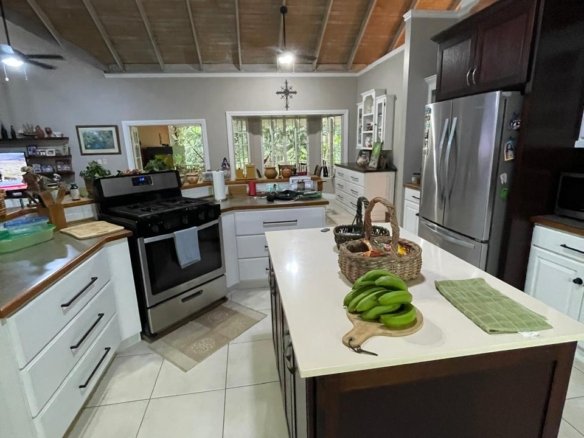 HOME FOR SALE – Gasparillo Road, Santa Barbara Estate, Santa Cruz