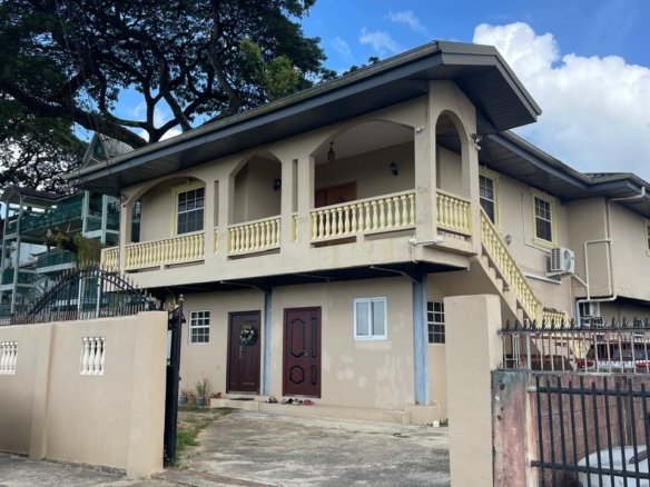 7-bedroom house in Aranguez for sale